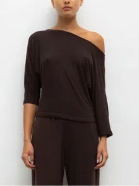 LESET Lauren Off Shoulder Top In Brown